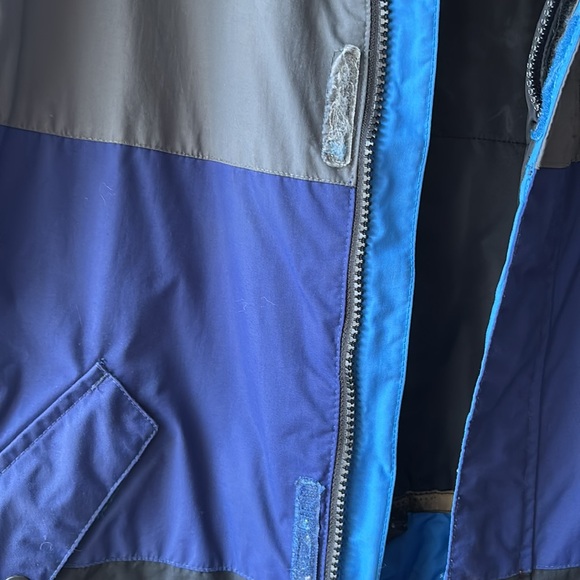 Youth Burton Snowboard Jacket - Picture 5 of 5